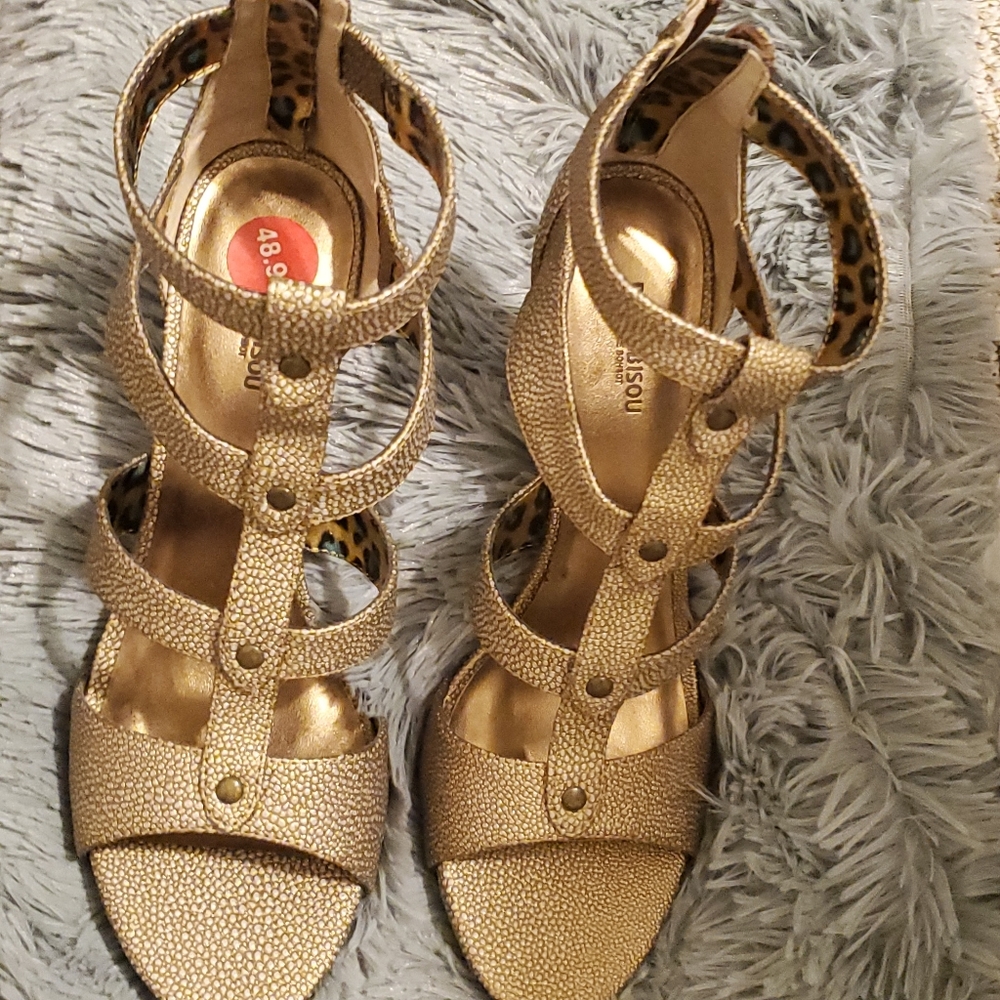 Bisou Bisou MONDARIN Caged Heels